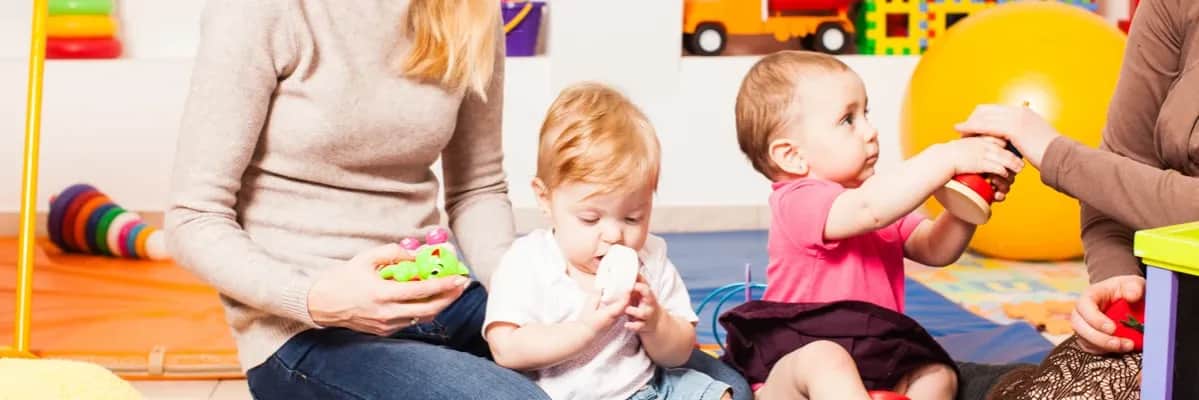 Czy dać dziecko do żłobka? Odkryj ważne czynniki decyzji