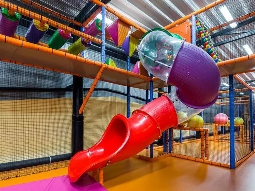 Co jest na placu zabaw? Poznaj najlepsze atrakcje dla dzieci