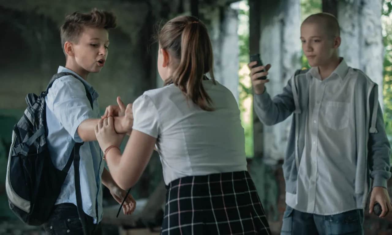 Plac zabaw film czym inspirowany – dramatyczna prawda za fabułą