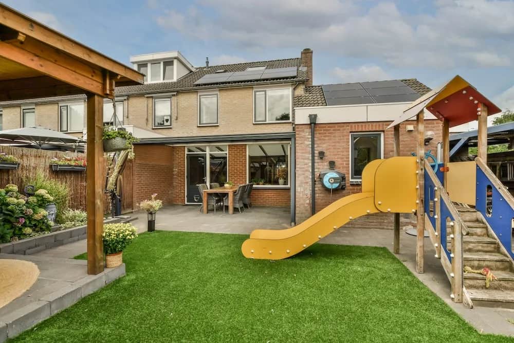 Jak narysować plac zabaw krok po kroku - proste i skuteczne techniki