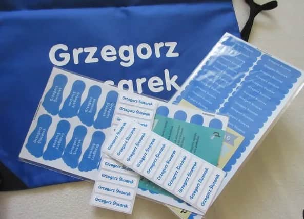 Jak podpisać ubrania do żłobka, aby uniknąć zgubienia i pomyłek